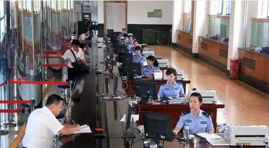 交警全面啟用高拍儀，處理違章要現場(chǎng)“刷臉”